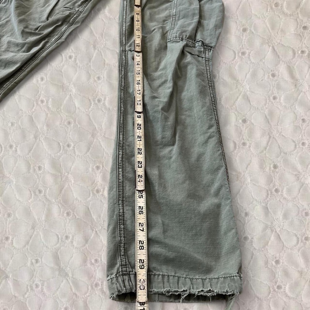 Old American green cargo pants with adjustable waist and ankles - Picture 7 of 8
